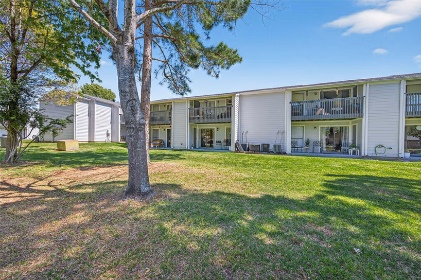 Photo 3 of 13151 Walden Road 129, Montgomery, TX