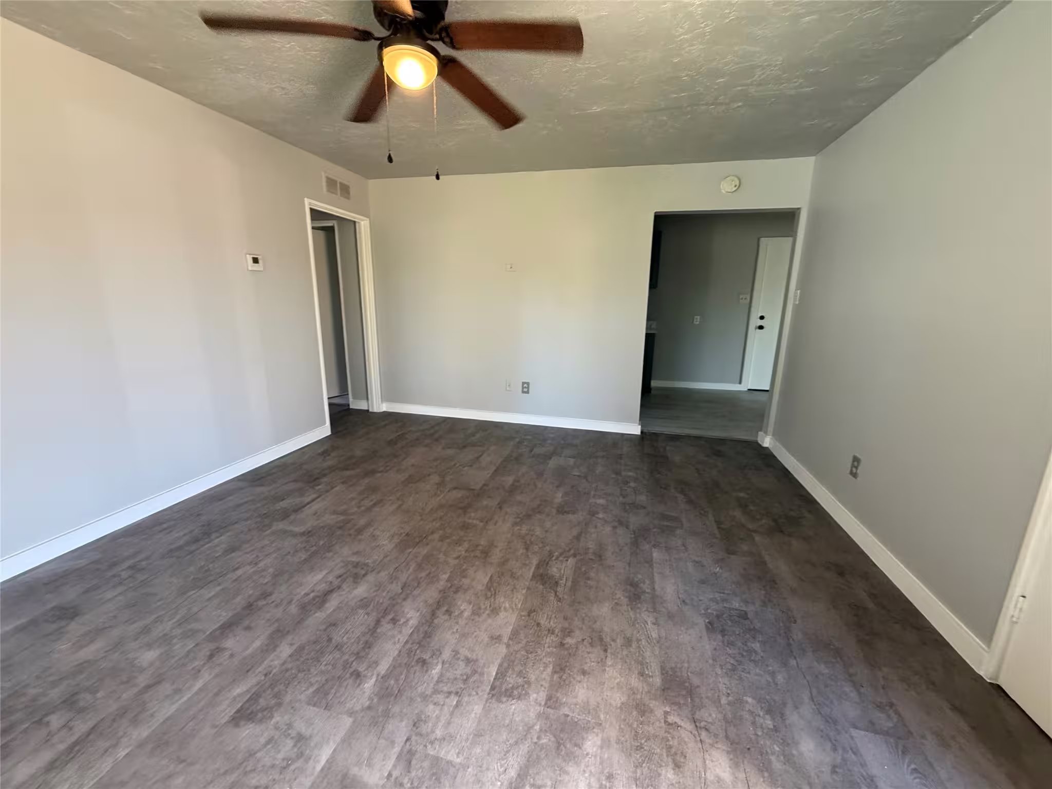 Photo 7 of 5402 Flamingo Drive, Houston, TX