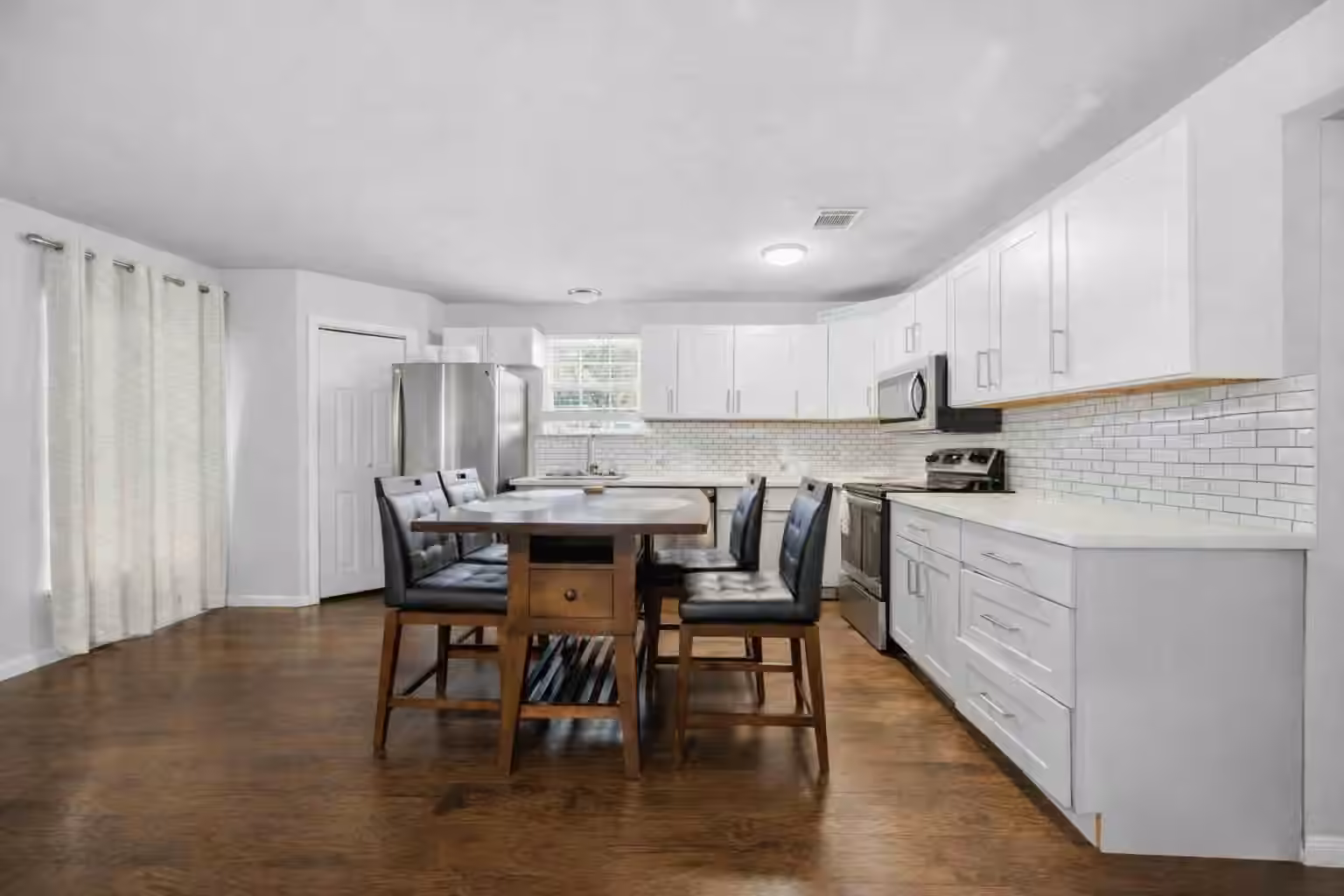 Photo 5 of 1509 Paloma Avenue, Richmond, TX