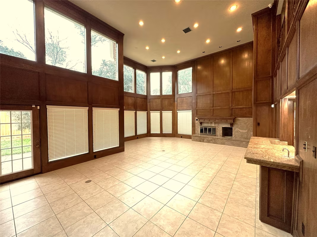 Photo 5 of 8903 Tranquil Park Drive, Spring, TX