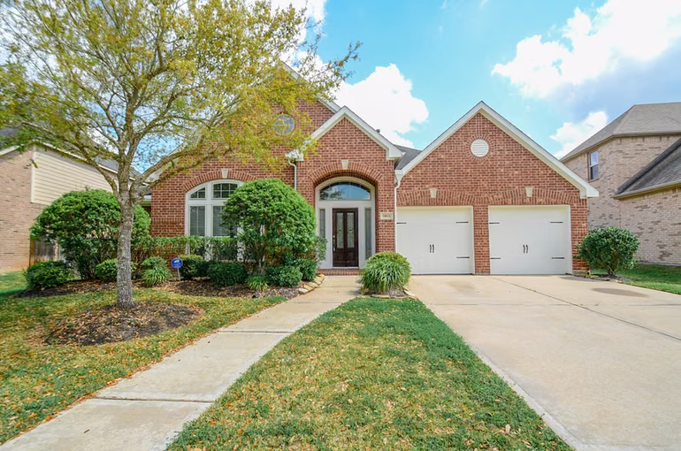 Photo of 5611 Plum Point Court, Sugar Land, TX 77479