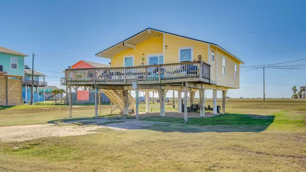 Photo of 13219 Buccaneer Parkway, Freeport, TX