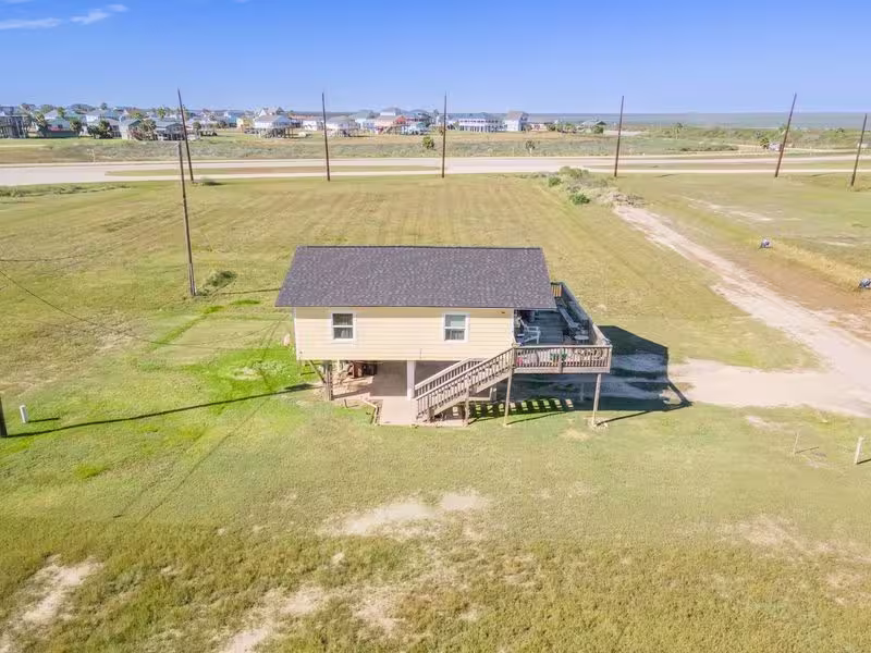 Photo 6 of 13219 Buccaneer Parkway, Freeport, TX