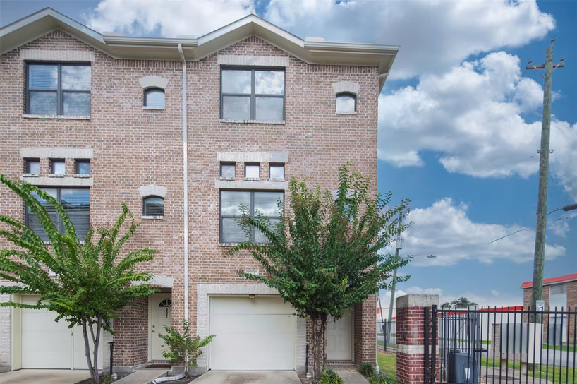 Photo of 2710 Hullsmith Drive 901, Houston, TX 77063