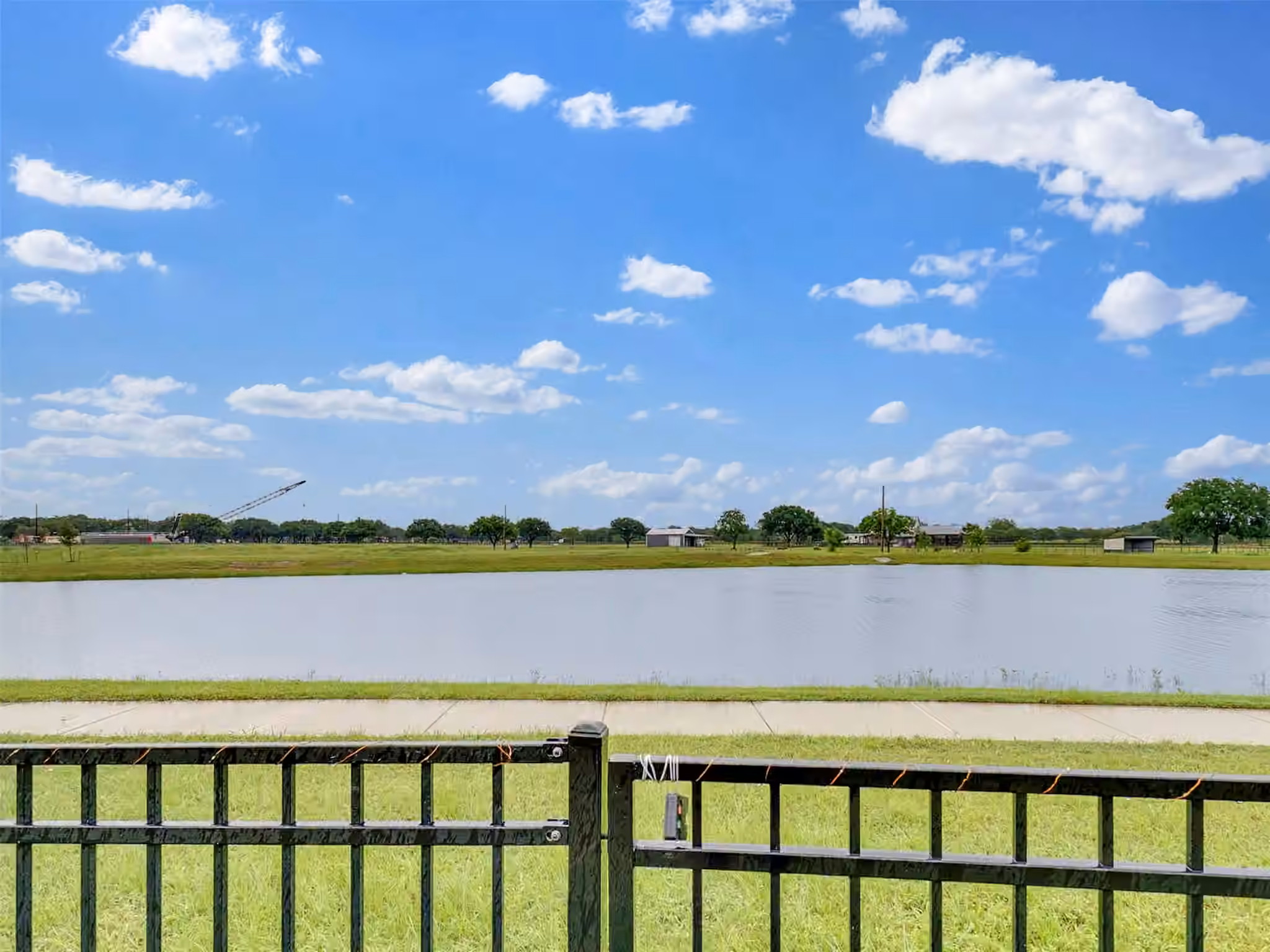 Photo 5 of 8726 Incandesce Rise Dr Drive, Richmond, TX