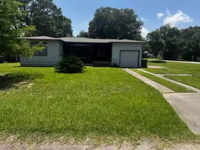Photo of 1602 Milam Street, La Marque, TX