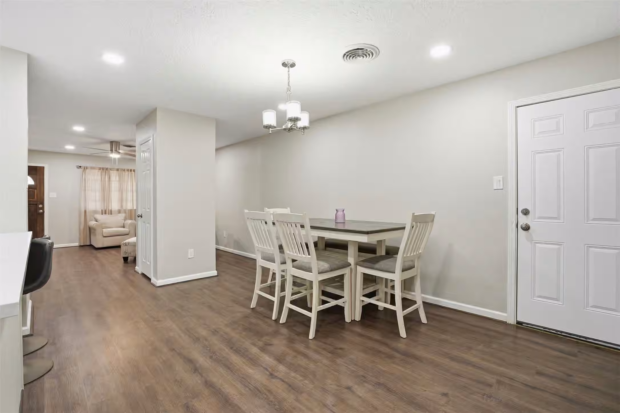 Photo 7 of 3517 Longwood Drive, Pasadena, TX