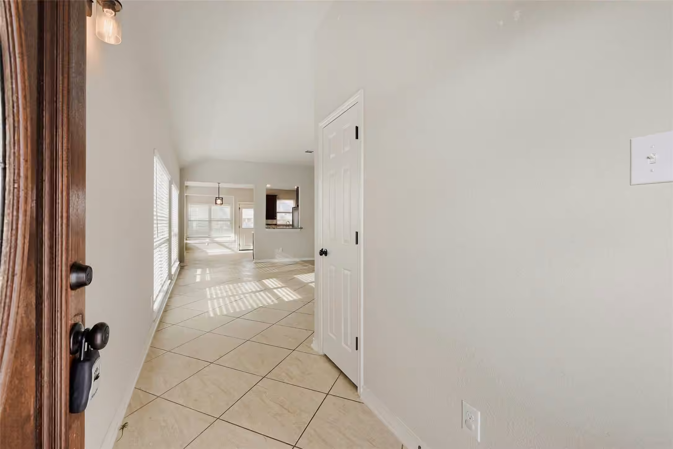 Photo 4 of 6210 Mason Way, Rosenberg, TX