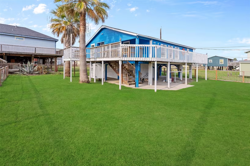Photo 2 of 416 Seabean Street, Surfside Beach, TX