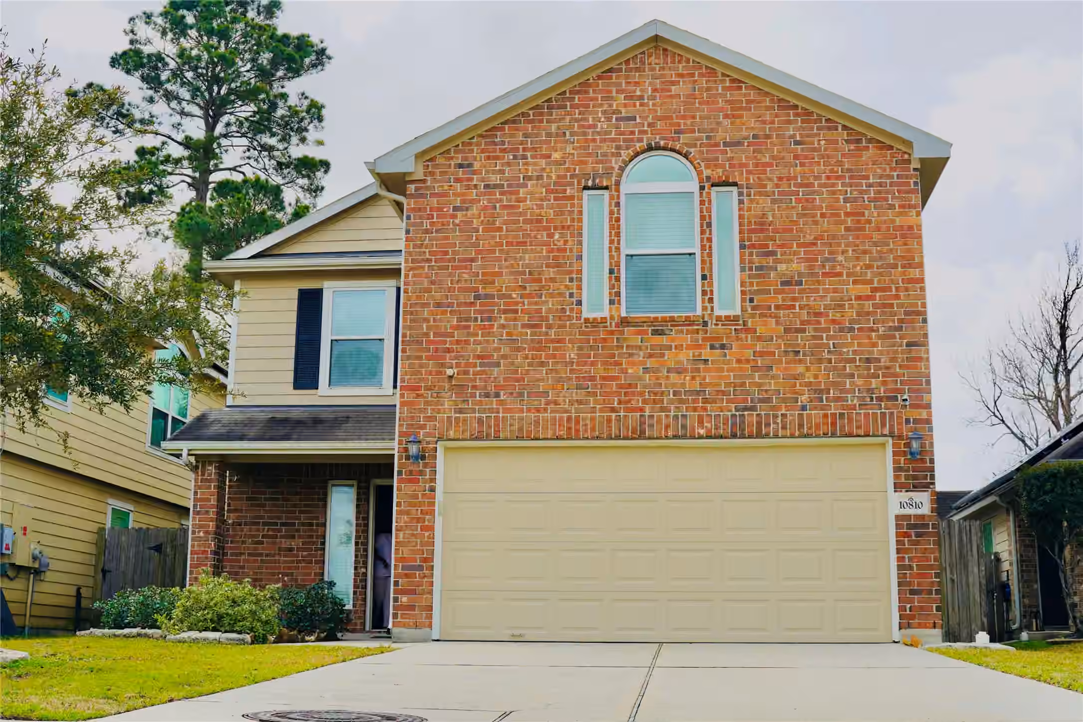 Photo of 10810 Sun River Falls Drive, Humble, TX