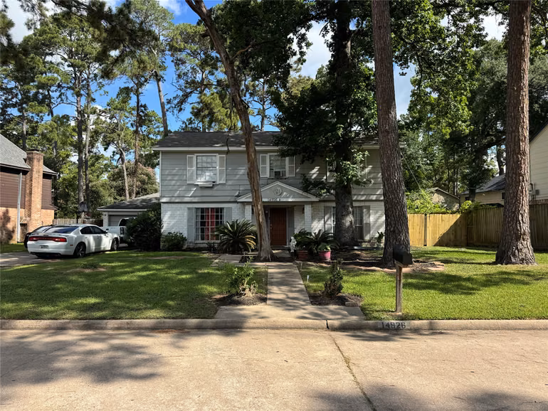 Photo of 14926 Parkville Drive, Houston, TX