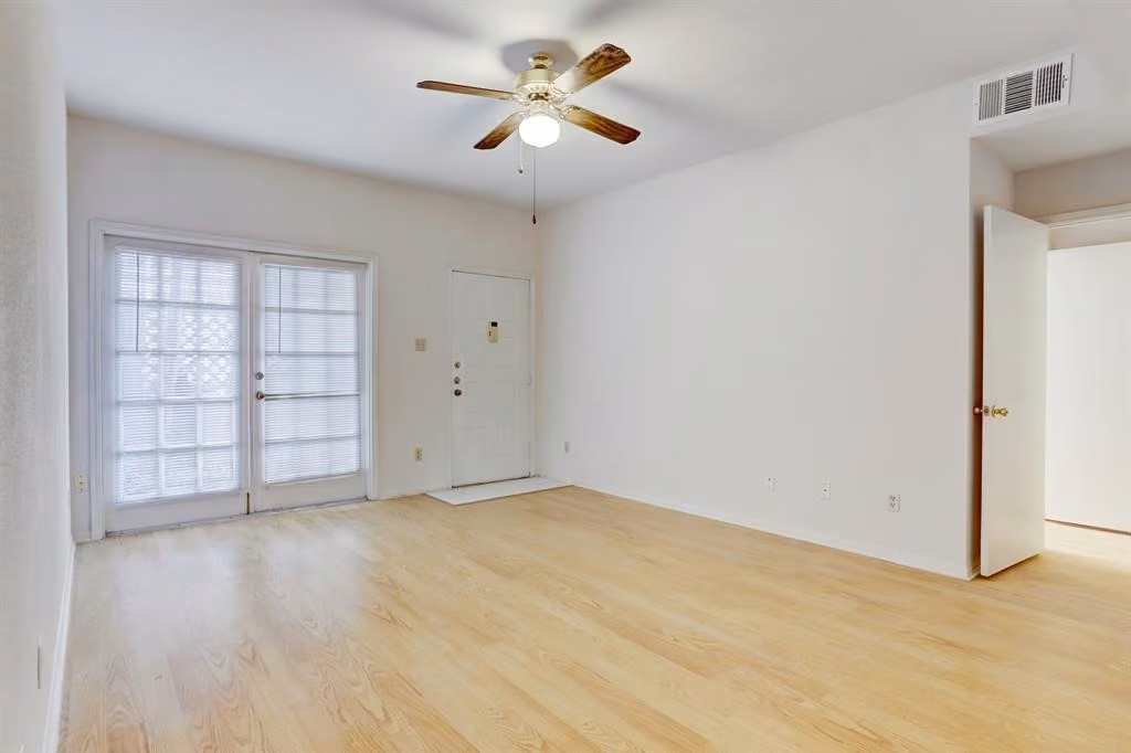 Photo 4 of 8055 Cambridge Street 57, Houston, TX