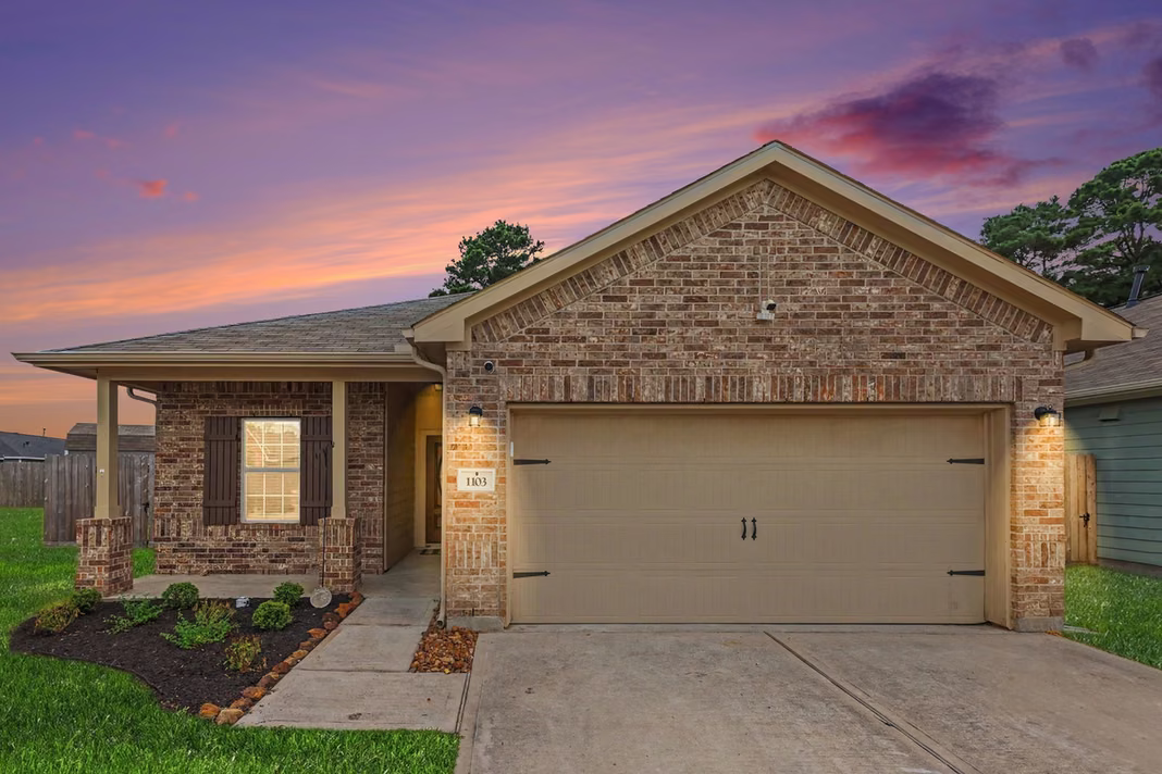 Photo 2 of 1103 Grand Junction Drive, Tomball, TX