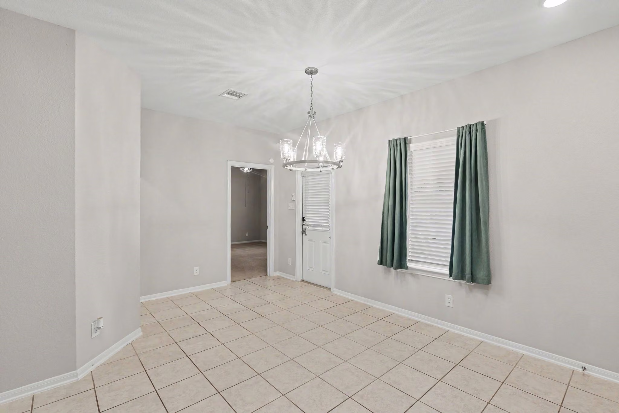 Photo 7 of 1103 Grand Junction Drive, Tomball, TX