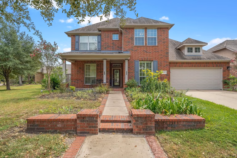 Photo 2 of 18515 N Settlers Shore Drive, Cypress, TX