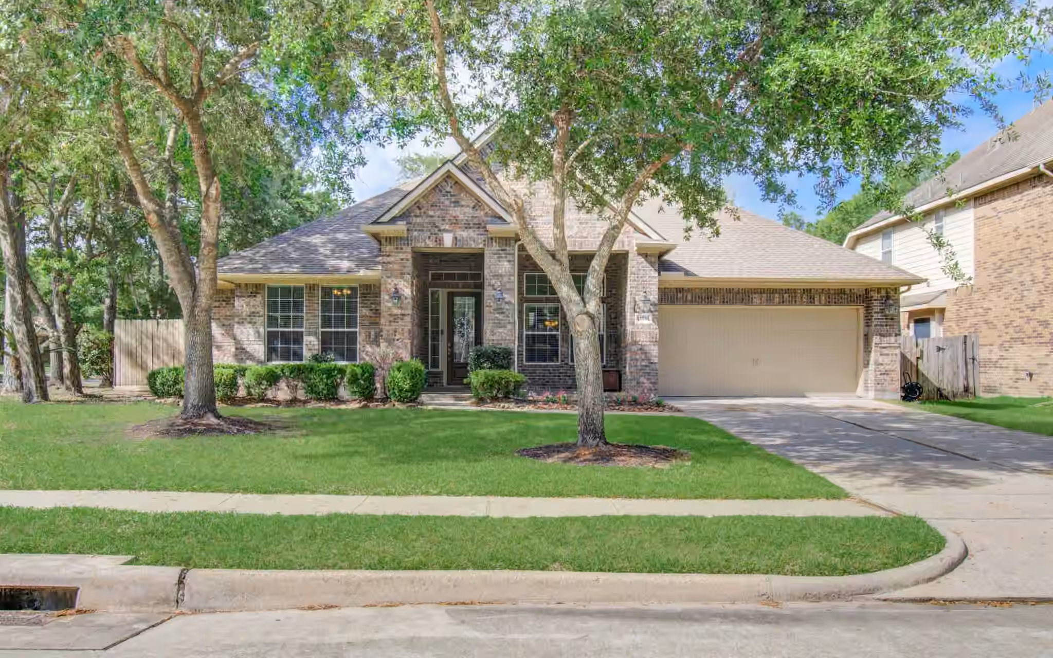 Photo of 14614 Carolina Hollow Lane, Houston, TX