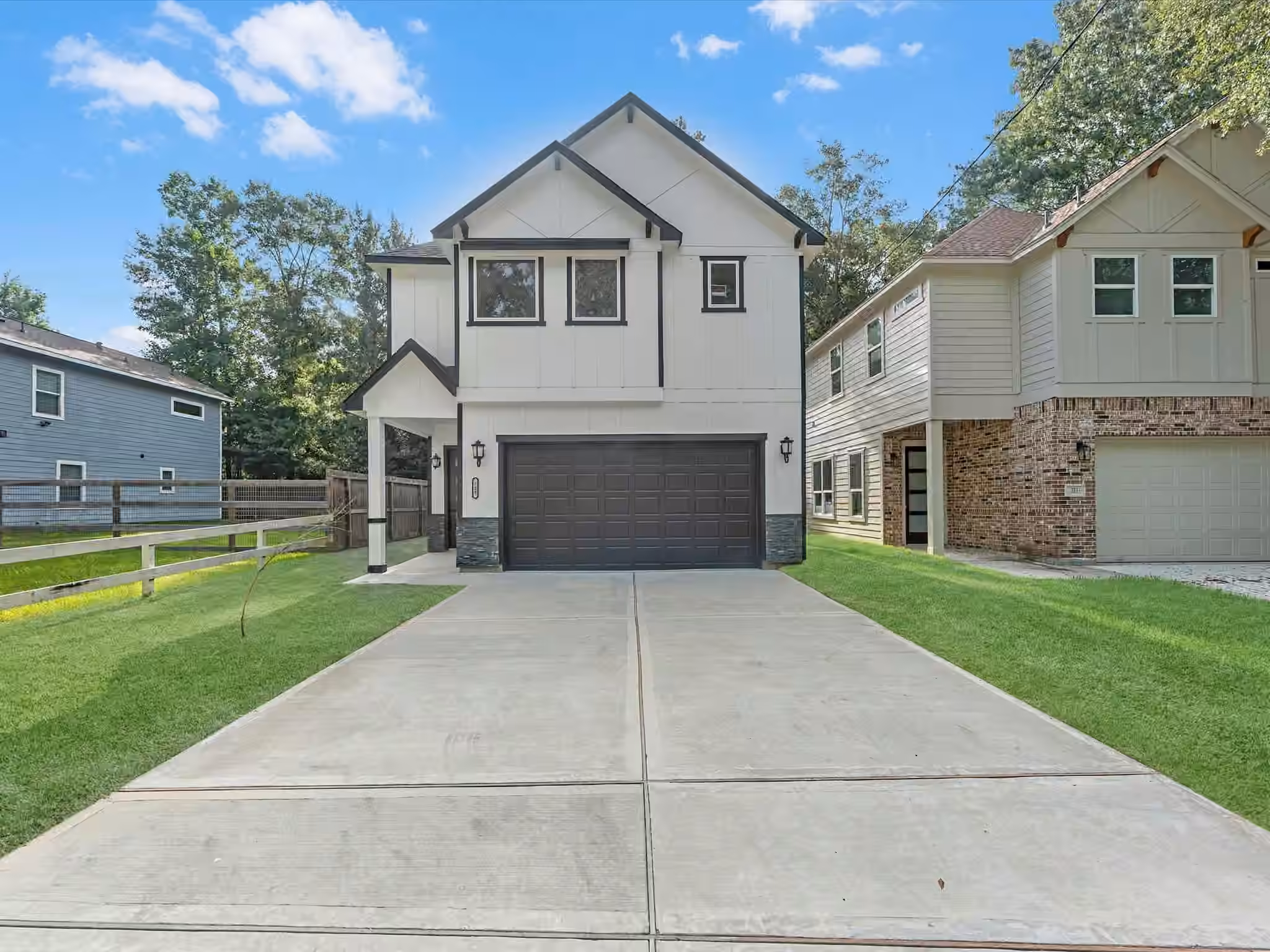 Photo of 729 Magnolia Point Drive, Huffman, TX