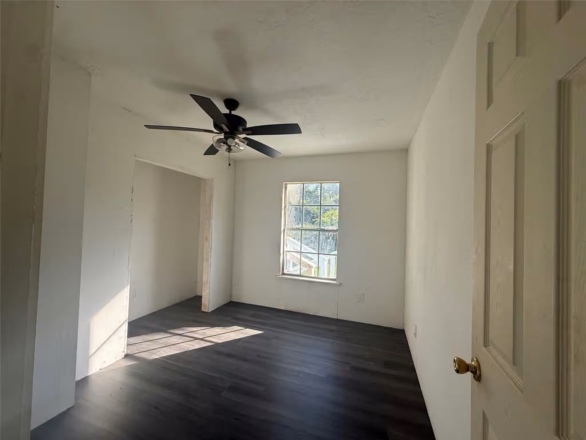 Photo 4 of 292 Manila Drive, Angleton, TX