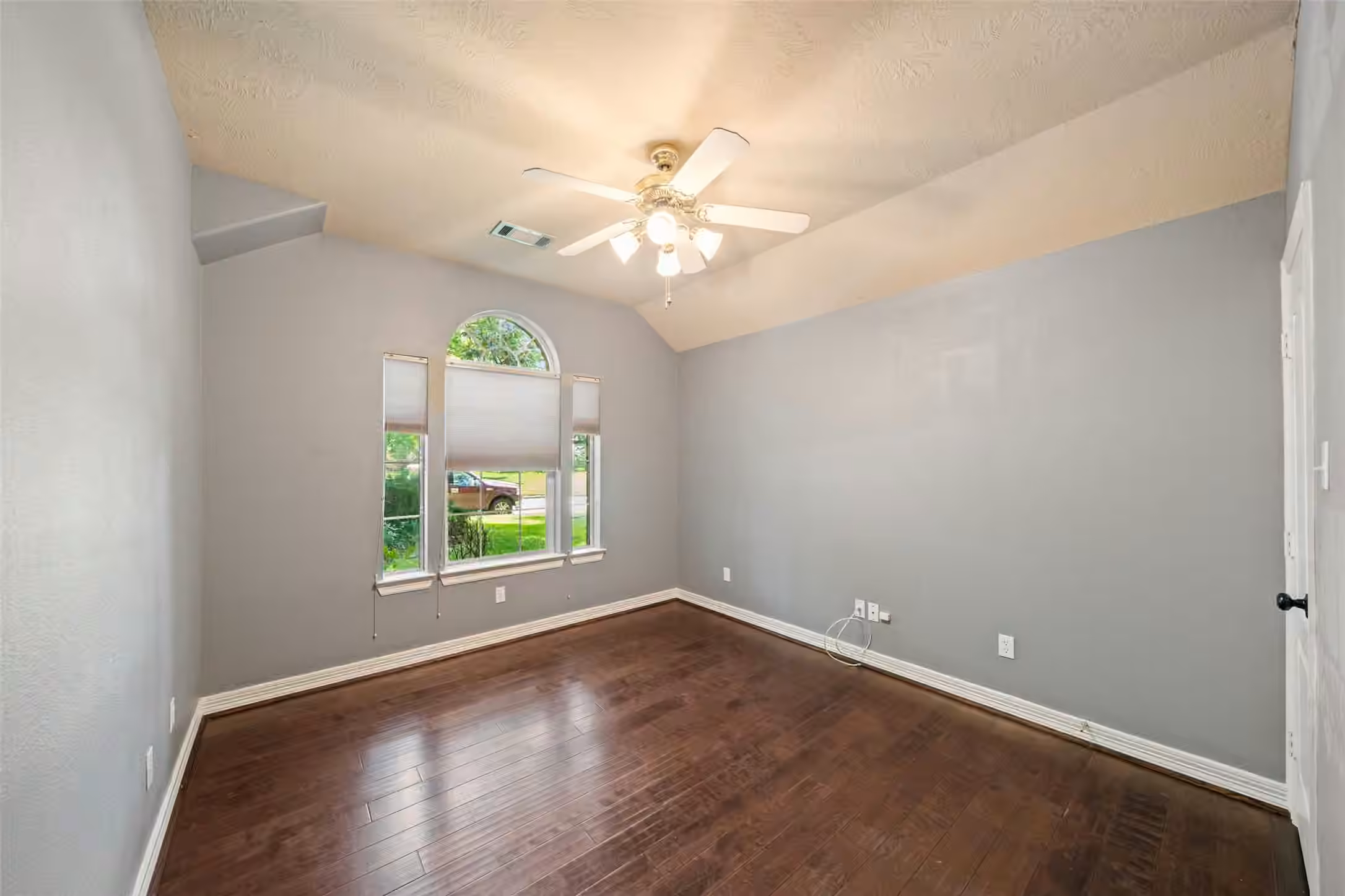 Photo 6 of 13322 Enchanted Way Drive, Montgomery, TX