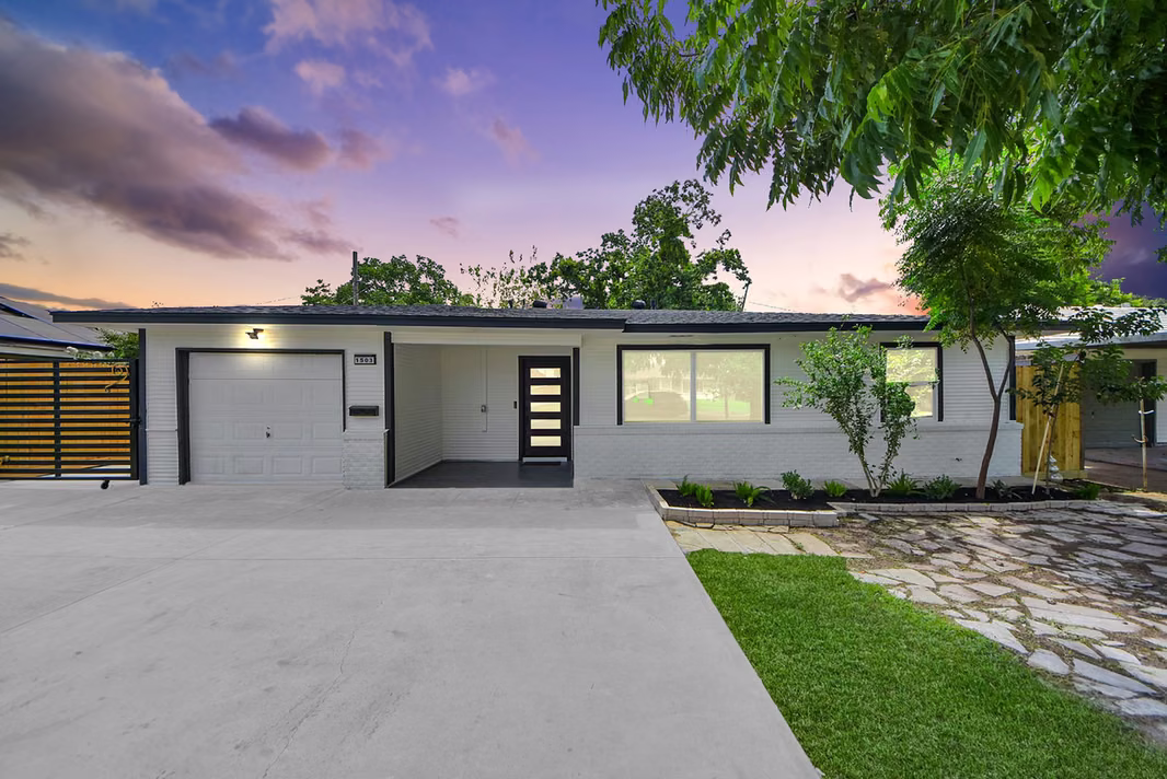 Photo of 1503 Locklaine Drive, Pasadena, TX 77502