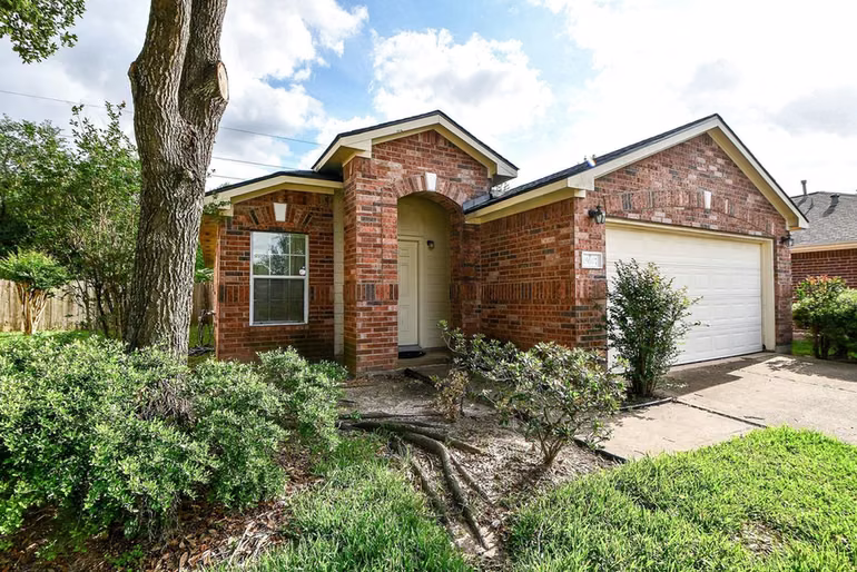Photo 3 of 15607 Barber Grove Lane, Houston, TX