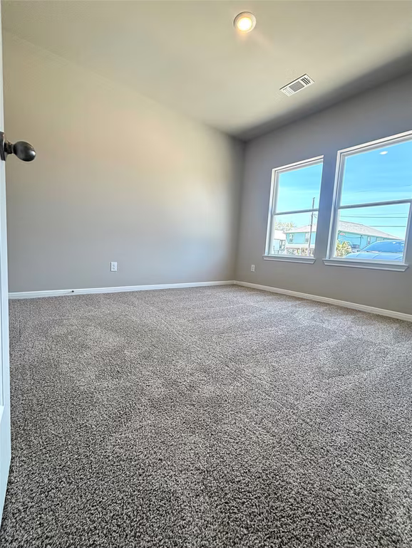 Photo 7 of 607 W Bayshore Drive, Palacios, TX