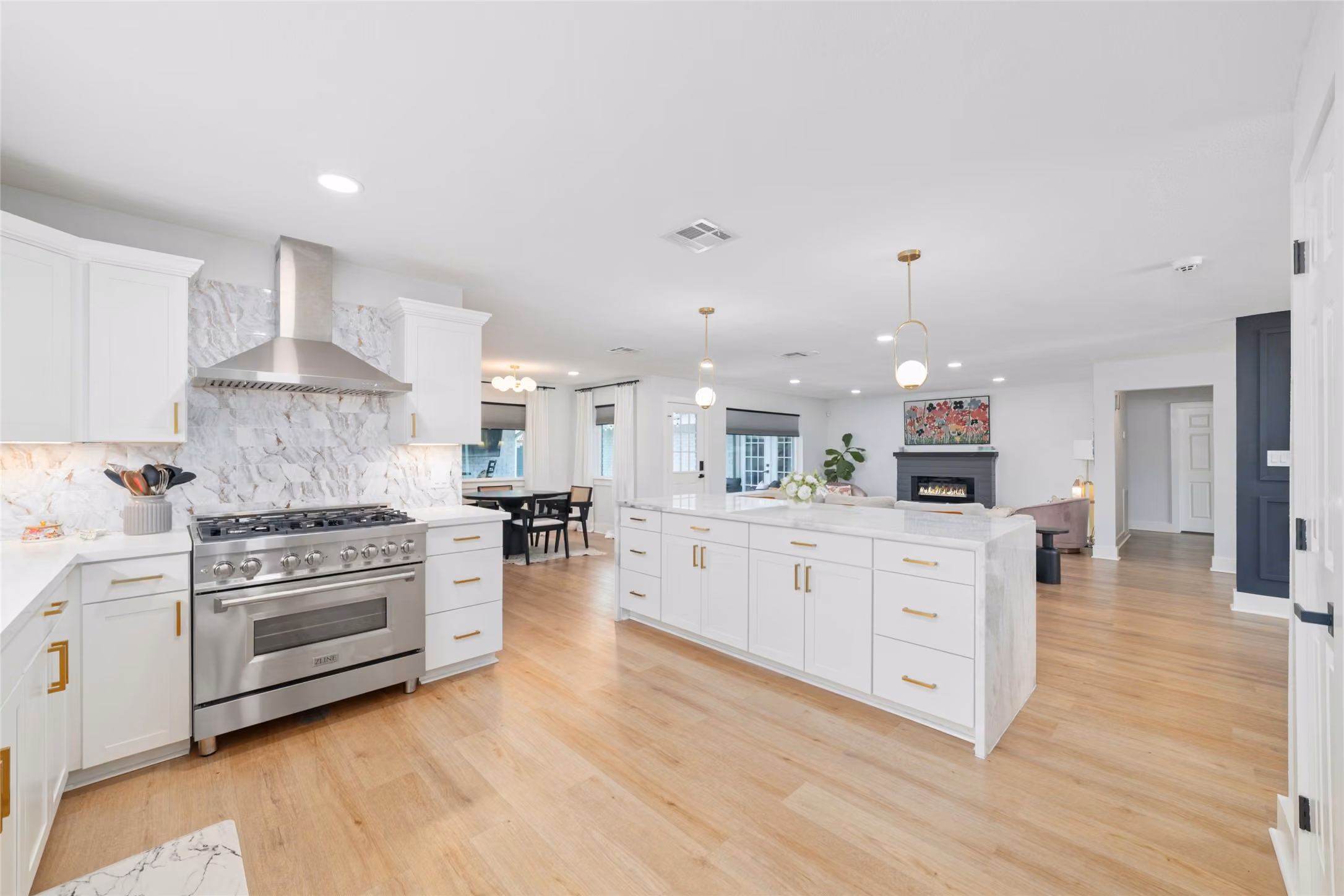 Photo 5 of 6503 Kury Lane, Houston, TX
