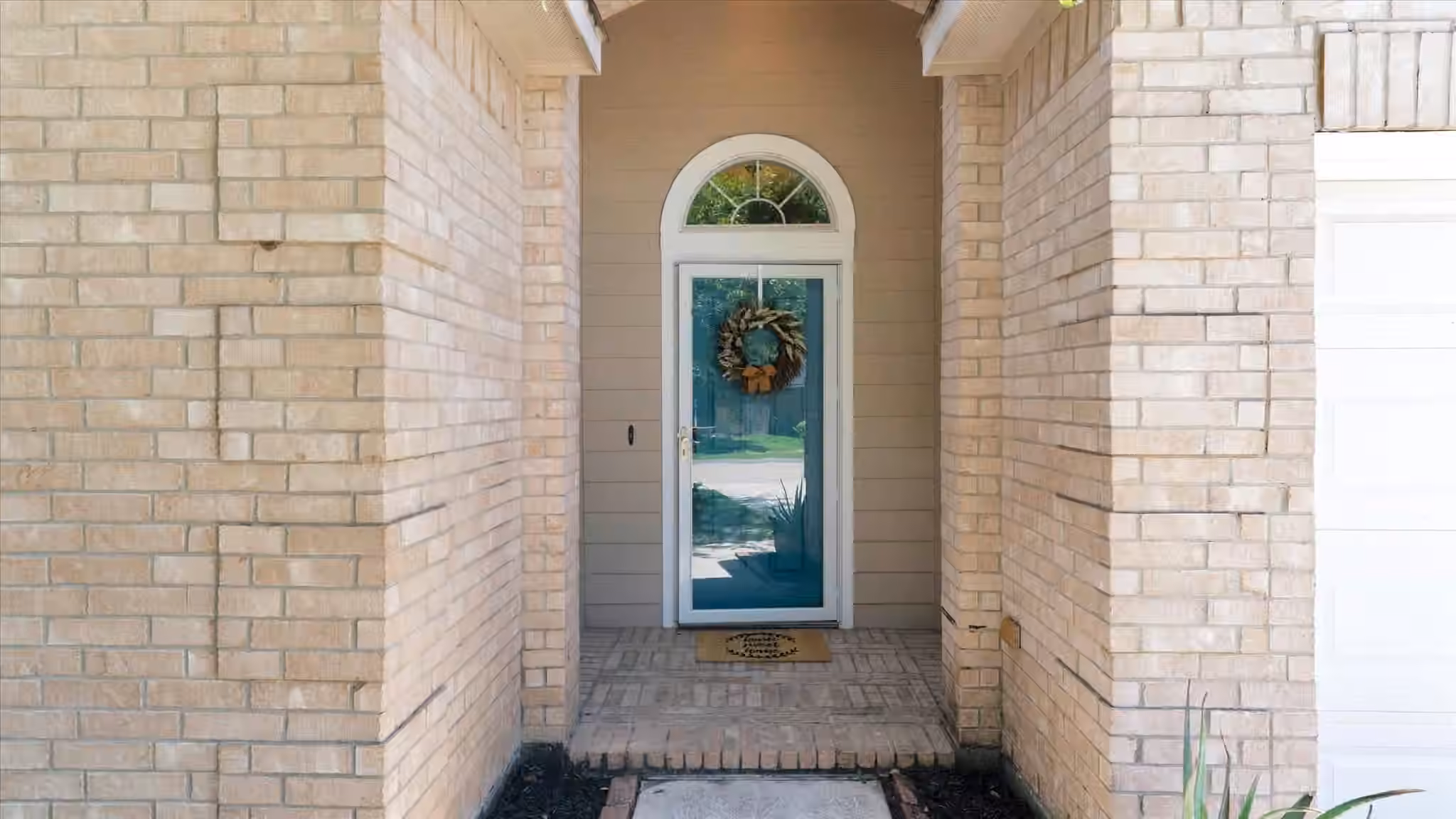 Photo 4 of 8614 W Highlands Crossing, Highlands, TX