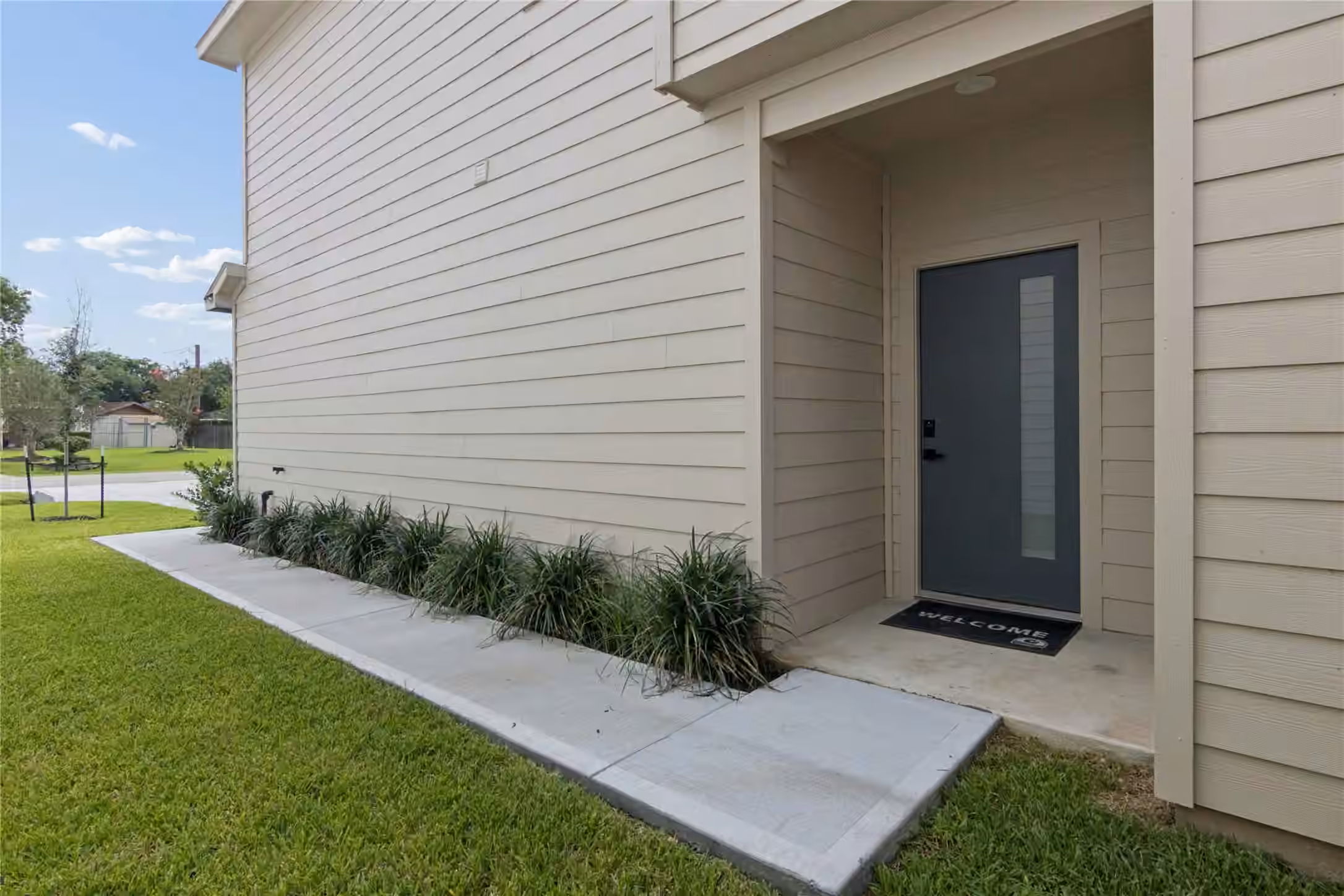 Photo 2 of 3124 Dawson Lane, Houston, TX
