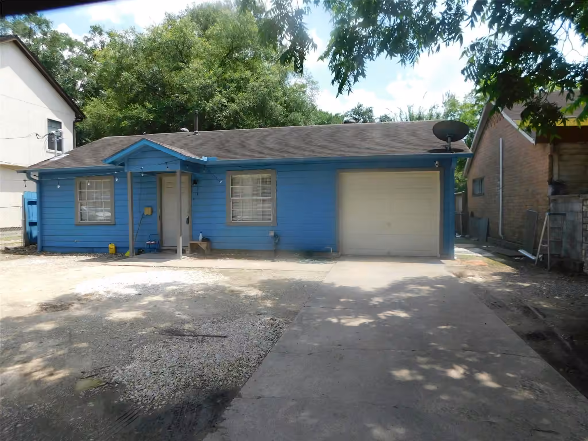 Photo 2 of 1716 Roxella Street, Houston, TX