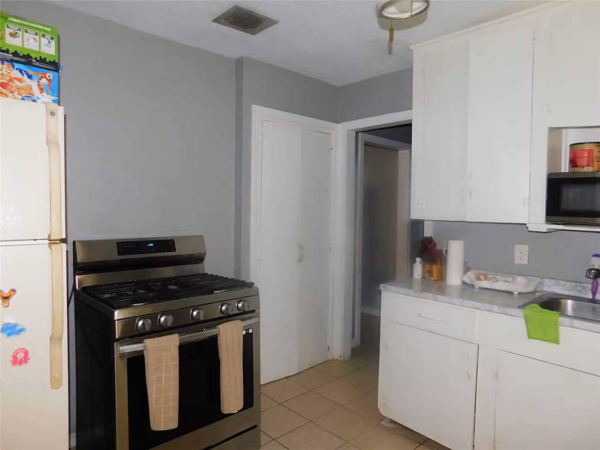 Photo 6 of 1716 Roxella Street, Houston, TX