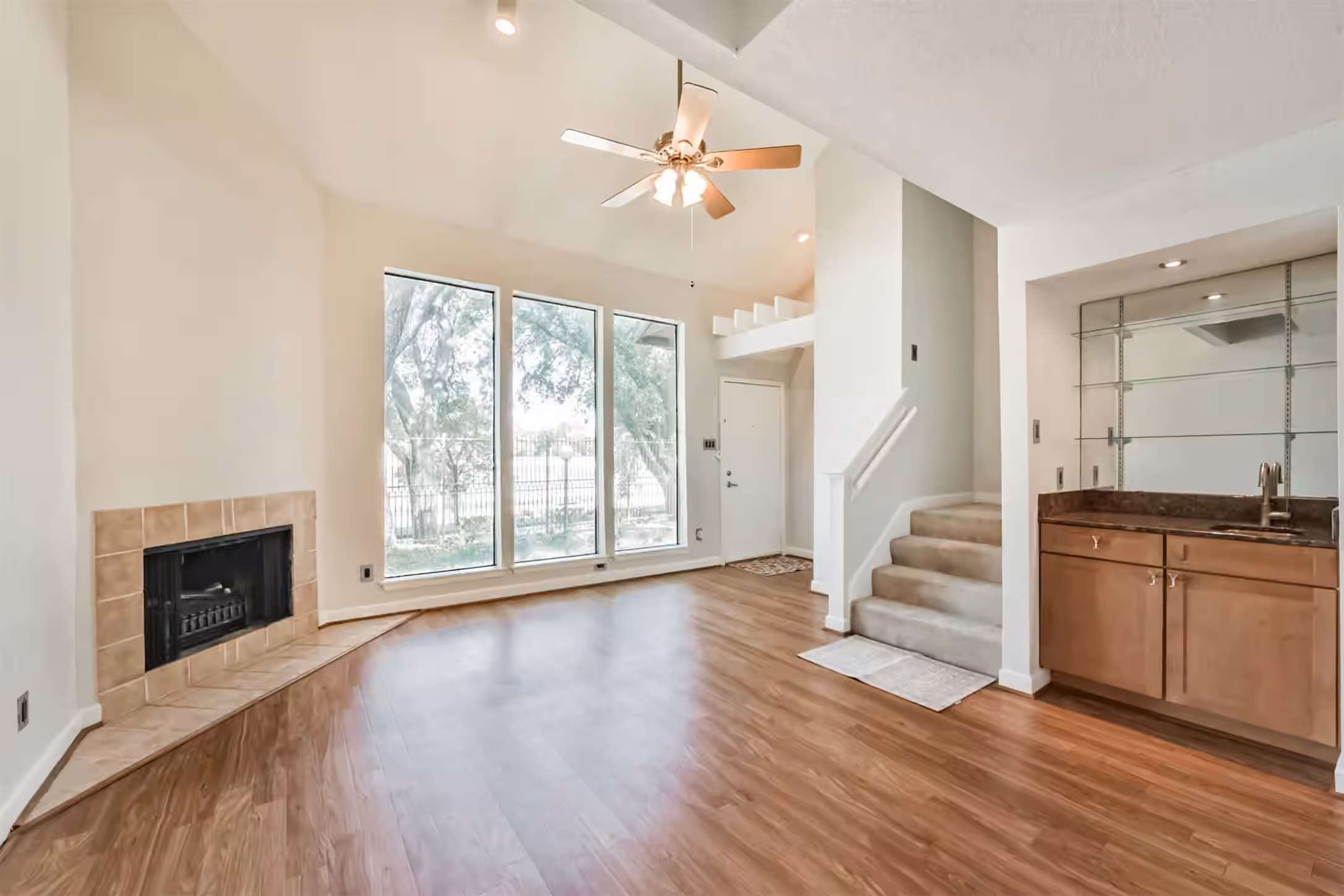 Photo 4 of 2601 S Braeswood Boulevard 105, Houston, TX