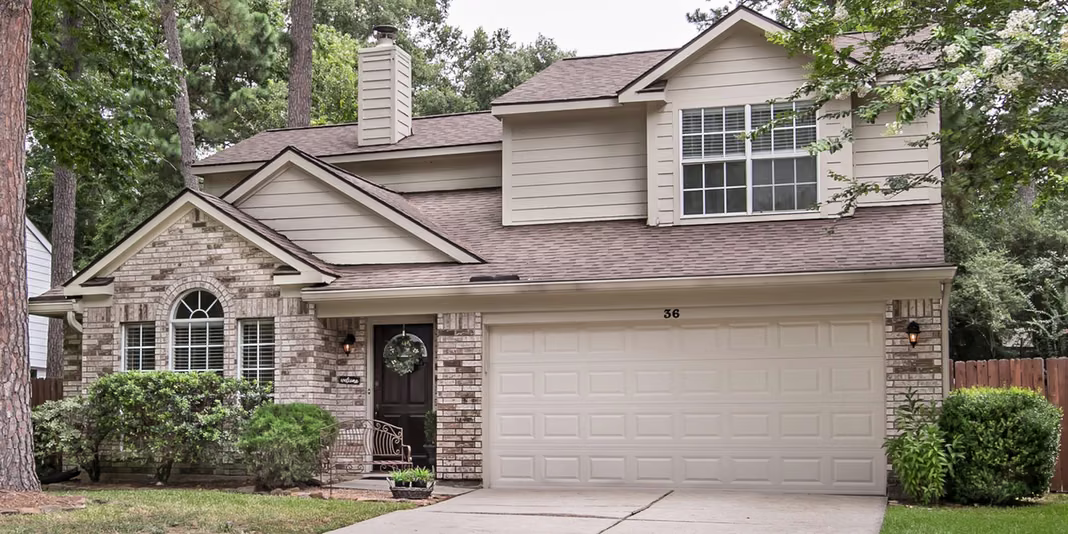 Photo 2 of 36 Fallenstone Drive, The Woodlands, TX