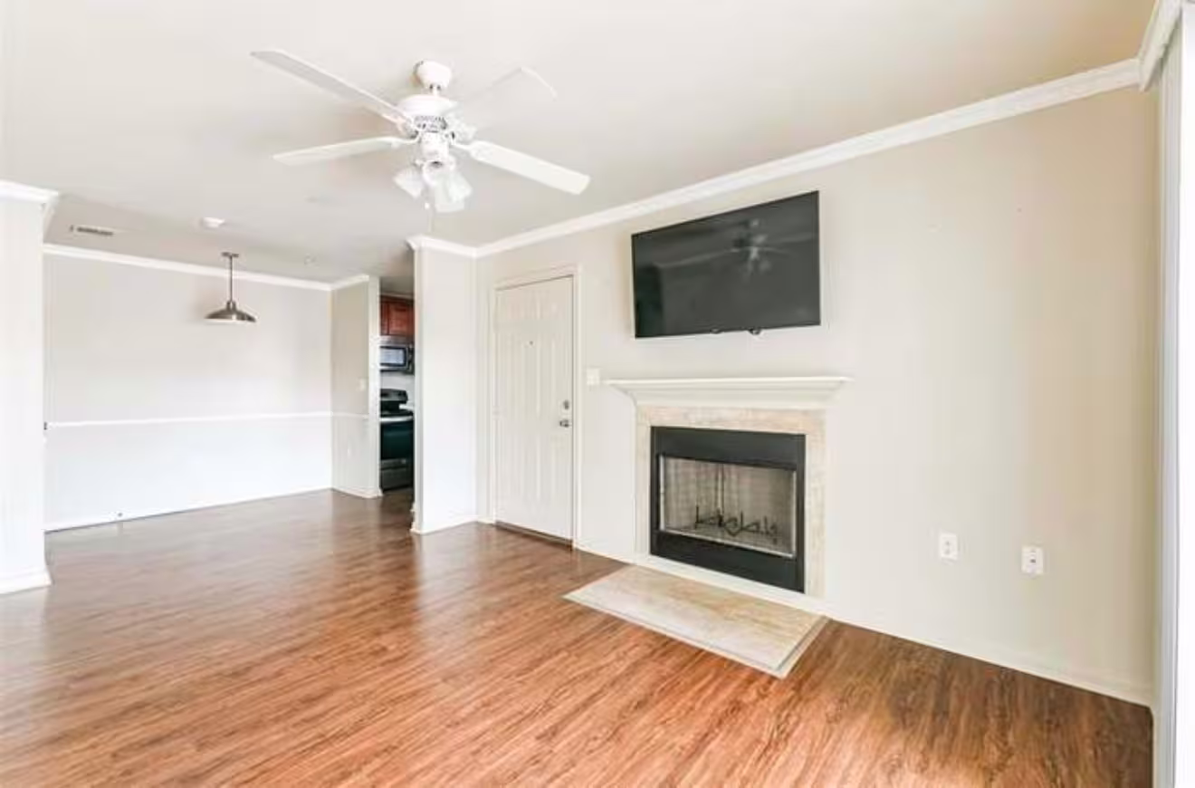 Photo 2 of 7600 Emmett F Lowry Expressway 416, Texas City, TX