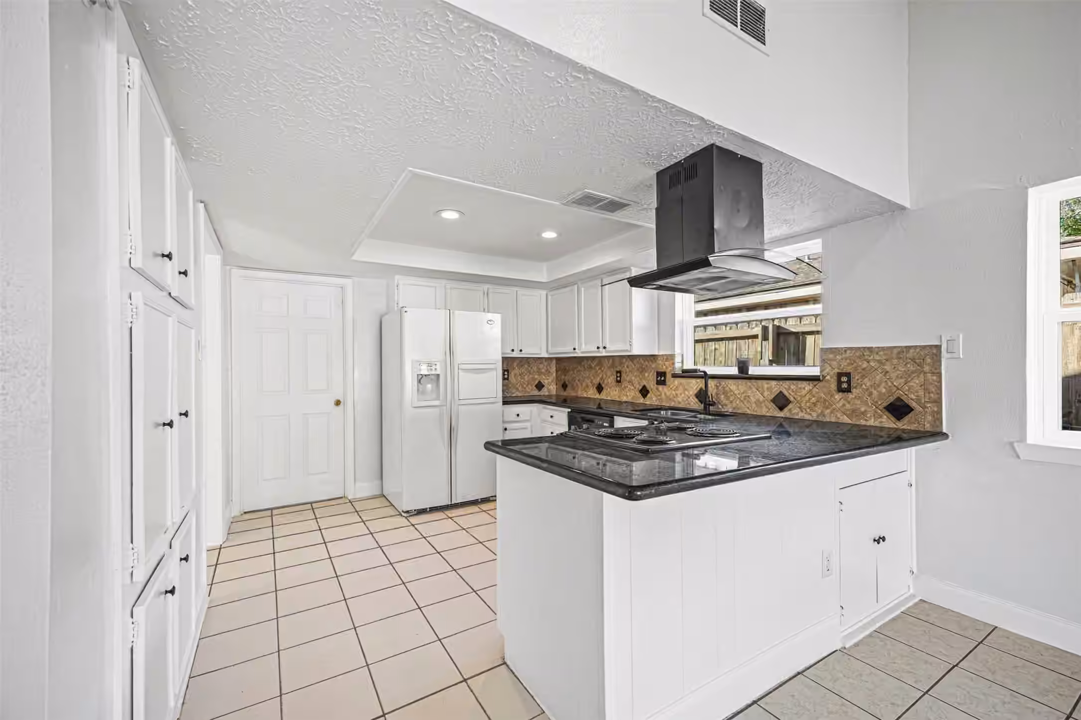 Photo 7 of 10407 Townhall Lane, Sugar Land, TX