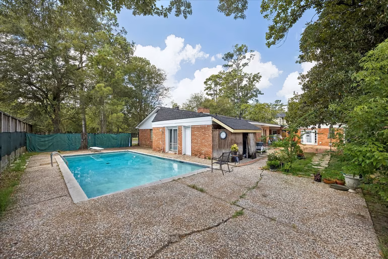 Photo 4 of 9330 Memorial Drive, Houston, TX