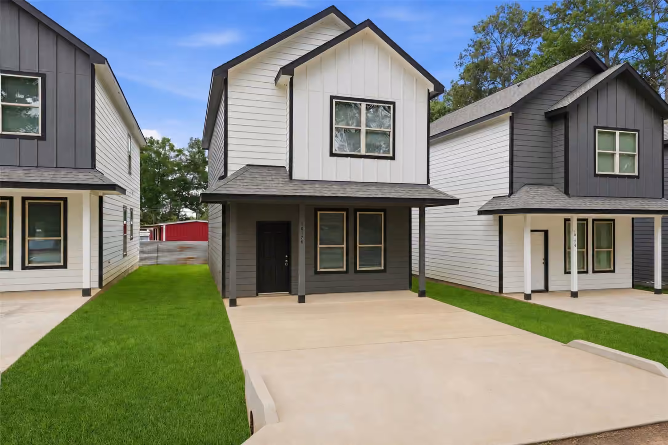 Photo 2 of 10176 Barberry Street, Willis, TX