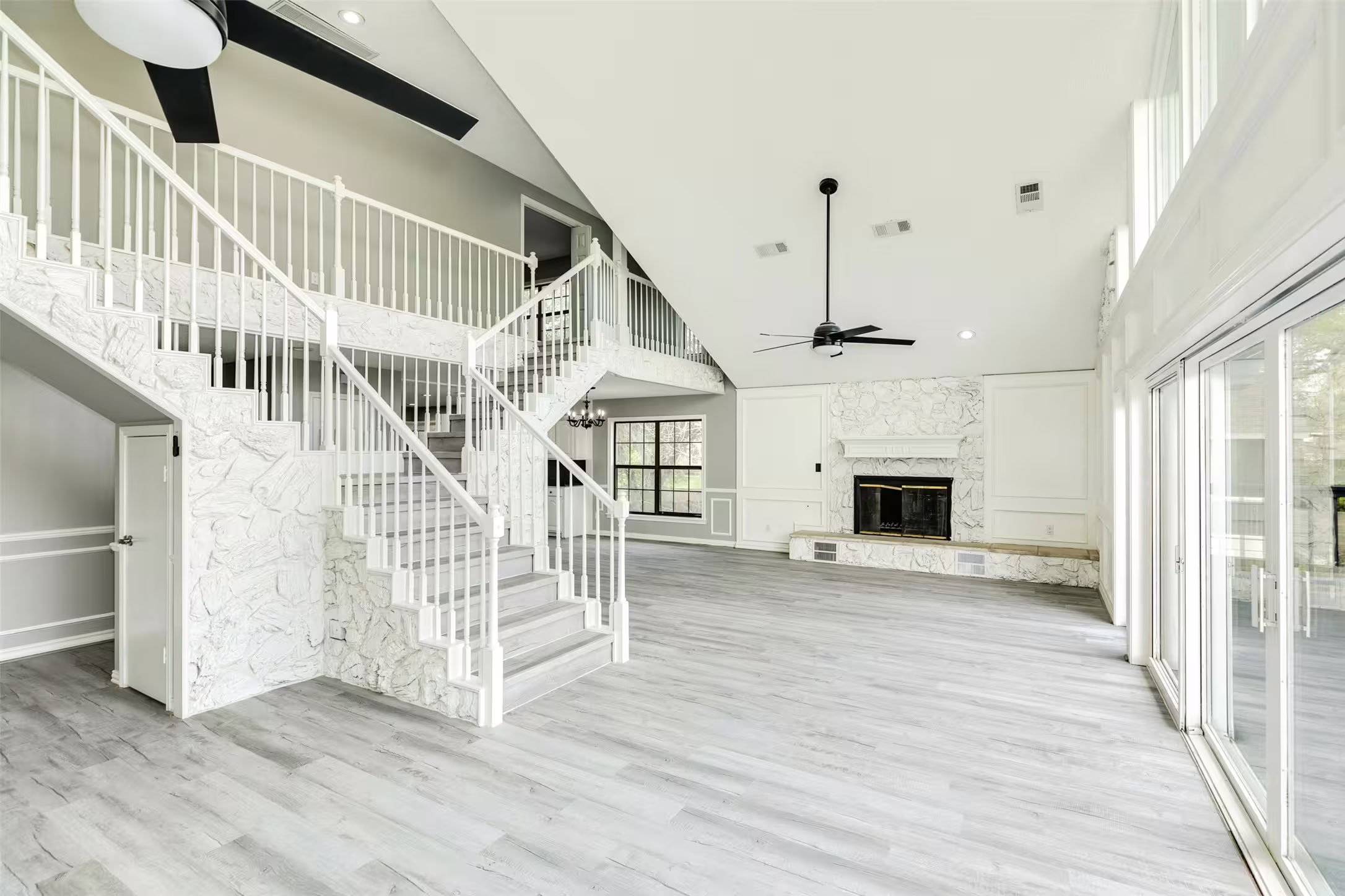 Photo 2 of 17251 County Road 945d, Brazoria, TX