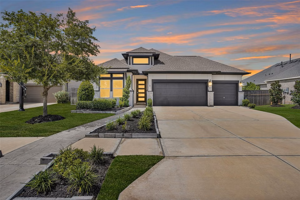 Photo of 8719 Azalea Crossing Court T, Missouri City, TX 77459