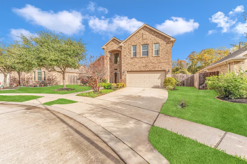 Photo 3 of 18234 Golden Falls Lane, Spring, TX