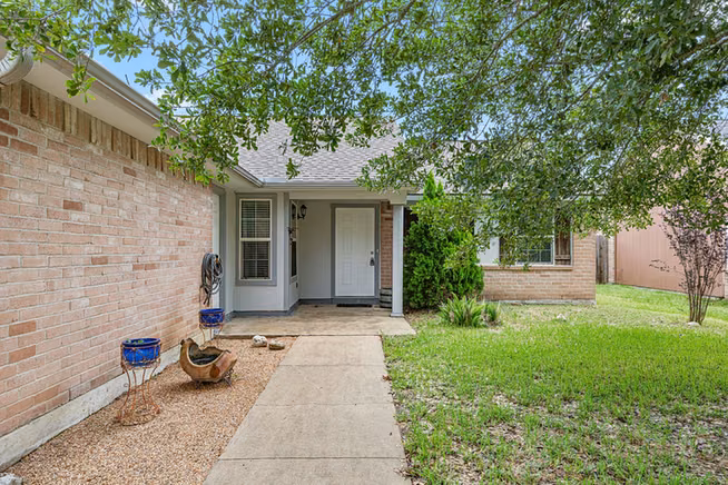 Photo 3 of 16918 Nevisway Street, Houston, TX