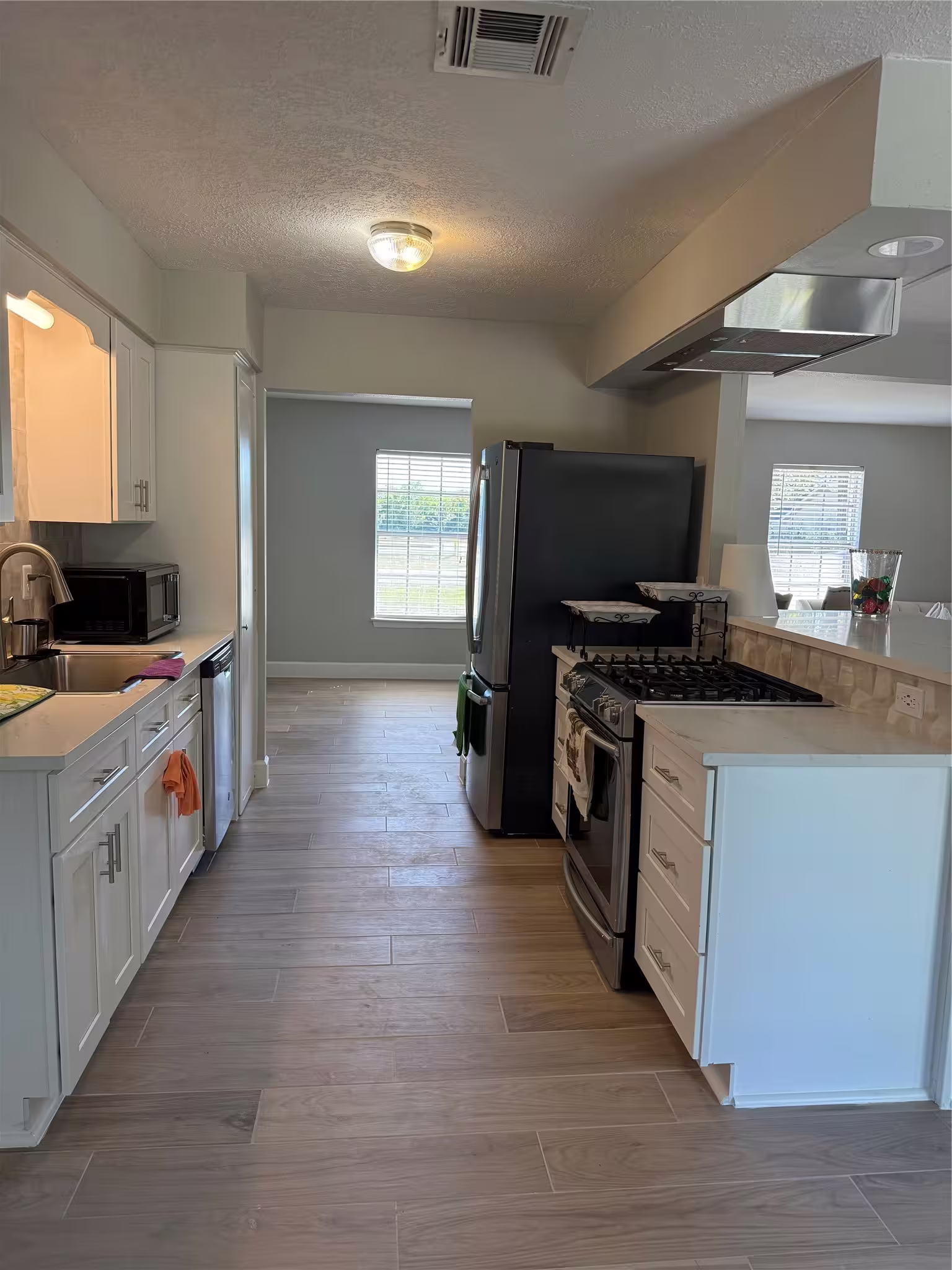 Photo 3 of 14816 Monrad Drive, Houston, TX