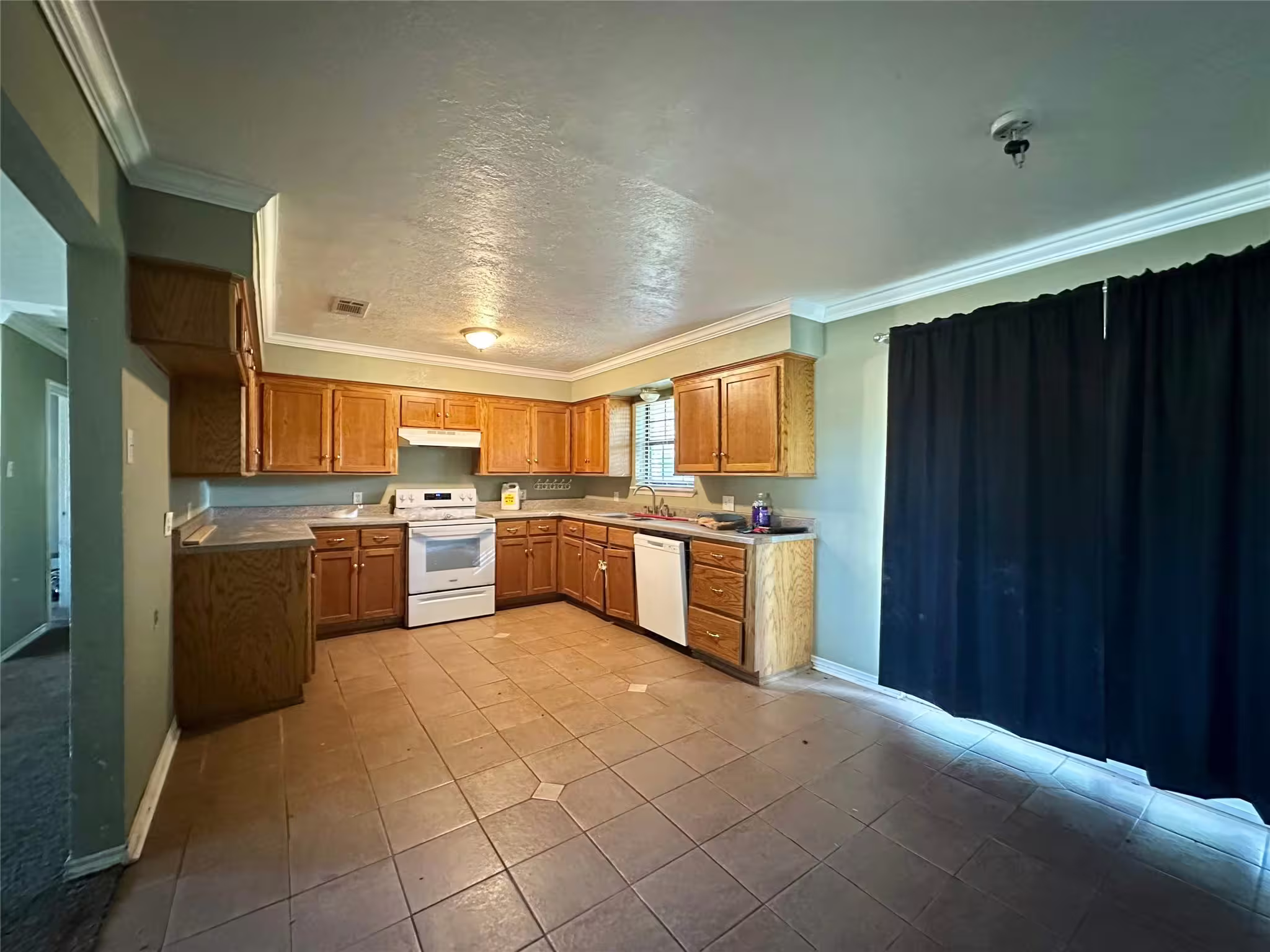 Photo 3 of 200 Lilley Road, Shepherd, TX