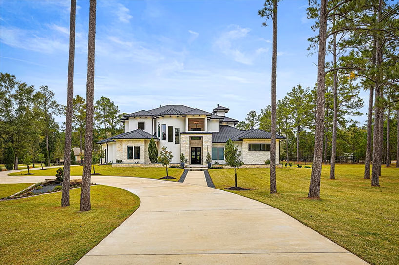 Photo of 29011 Village Bend, Magnolia, TX 77355