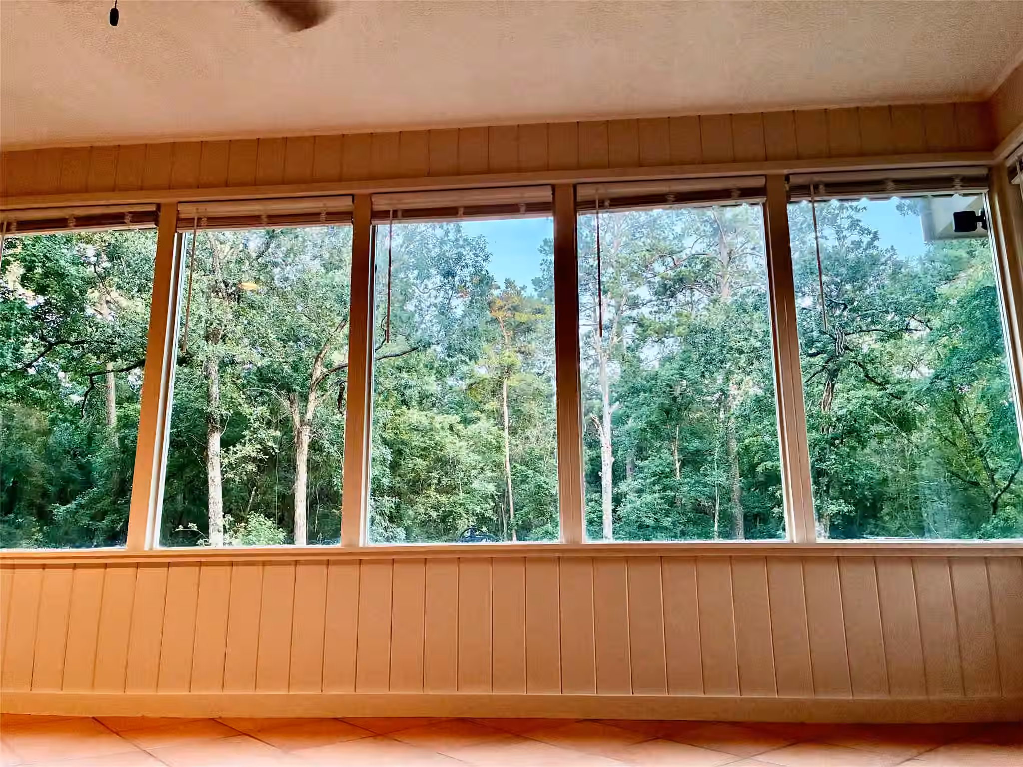 Photo 6 of 108 Hereford Drive, Conroe, TX