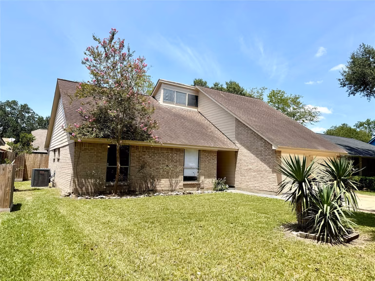 Photo 2 of 16610 Park Scot Drive, Houston, TX
