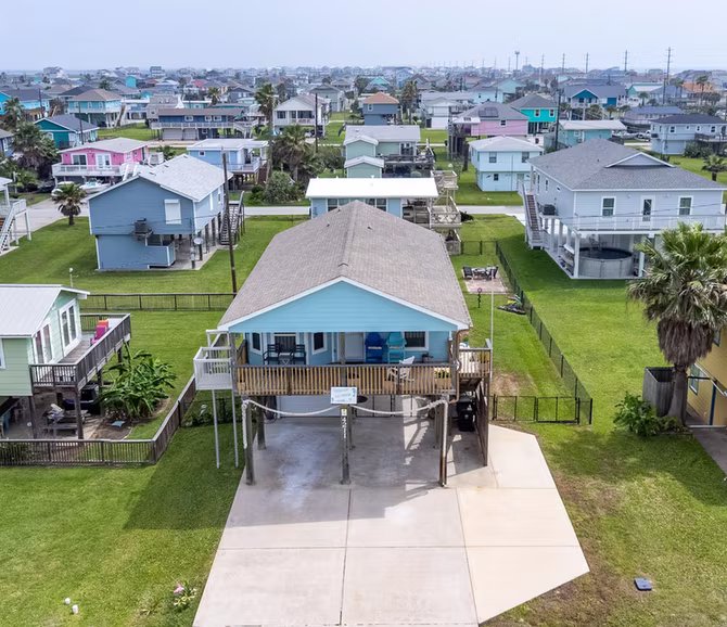 Photo of 4211 Hardin Drive, Galveston, TX