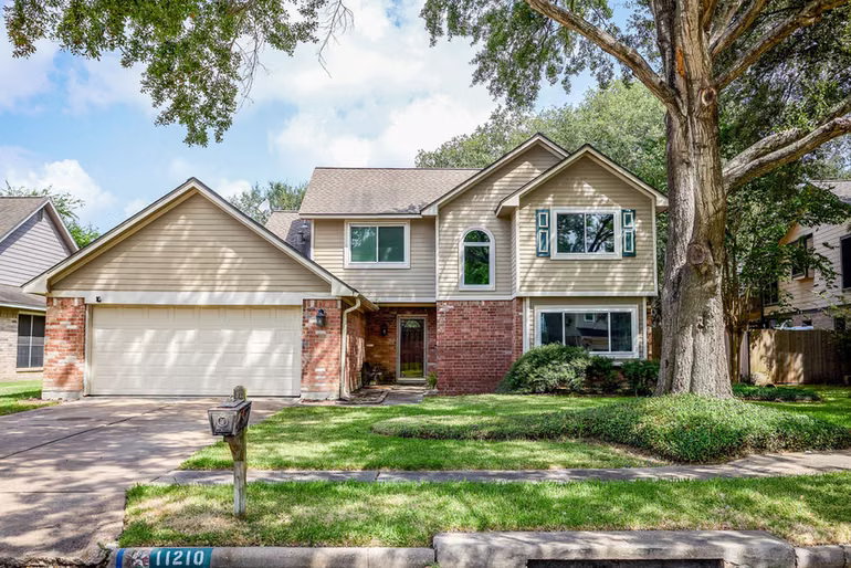Photo of 11210 Crayford Court, Houston, TX 77065