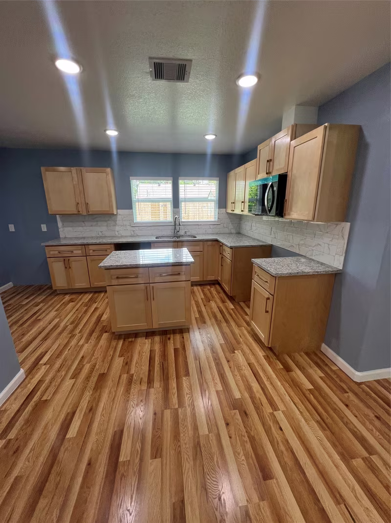 Photo 7 of 7613 Lady Street, Houston, TX