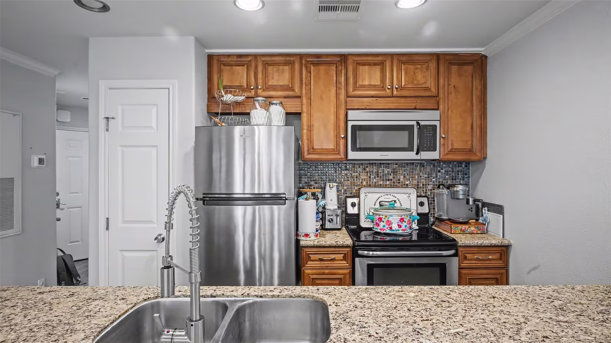 Photo 6 of 9520 Seawall Boulevard 142, Galveston, TX